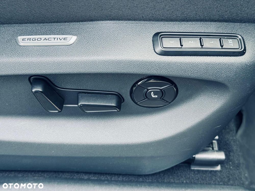 Volkswagen Tiguan - 20