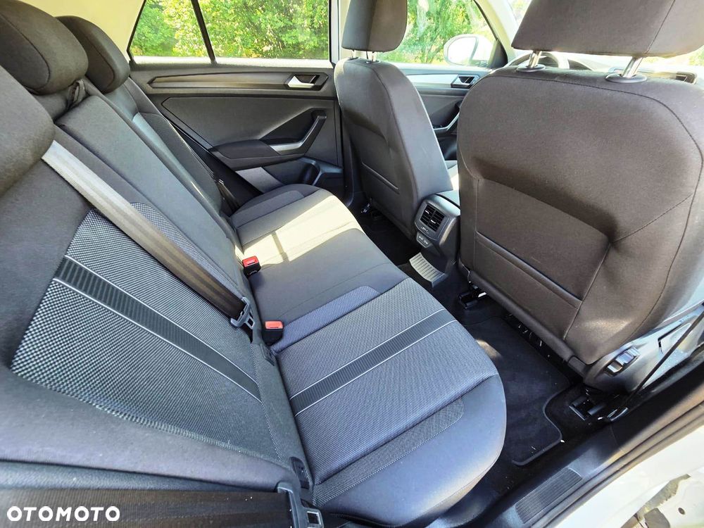 Volkswagen T-Roc 1.0 TSI Advance - 12