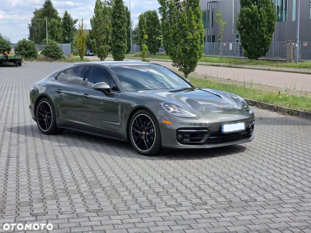 Porsche Panamera 4 Platinum Edition - 4