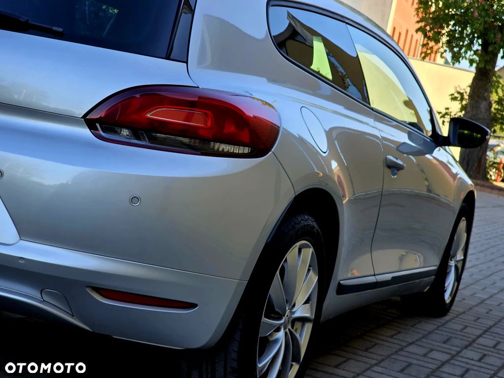 Volkswagen Scirocco 2.0 TDI DSG Life - 12
