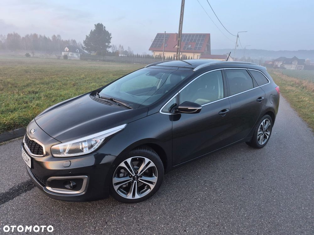 Kia Ceed 1.6 CRDi 136 ISG Platinum Edition - 1