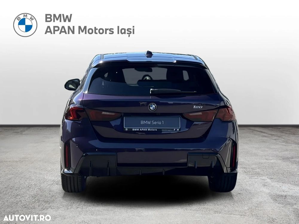 BMW 1 Series 2026 — imagine 5