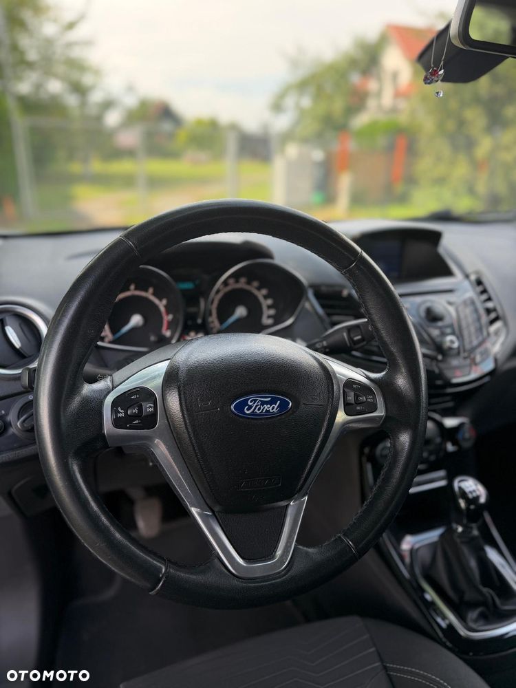 Ford Fiesta 1.0 EcoBoost Titanium - 14