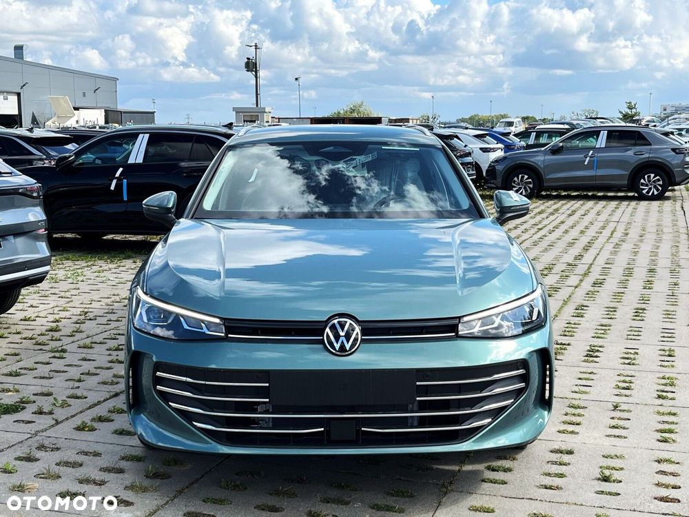 Volkswagen Passat Variant 1.5 TSI ACT mHEV Elegance DSG - 4