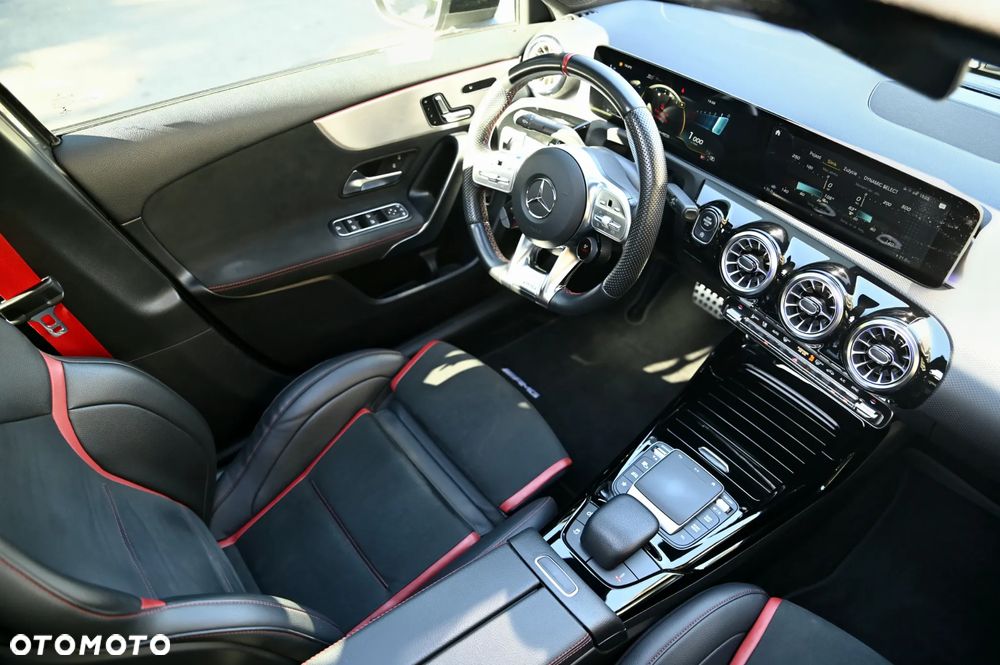 Mercedes-Benz Klasa A 35 AMG 4-Matic 7G-DCT - 13