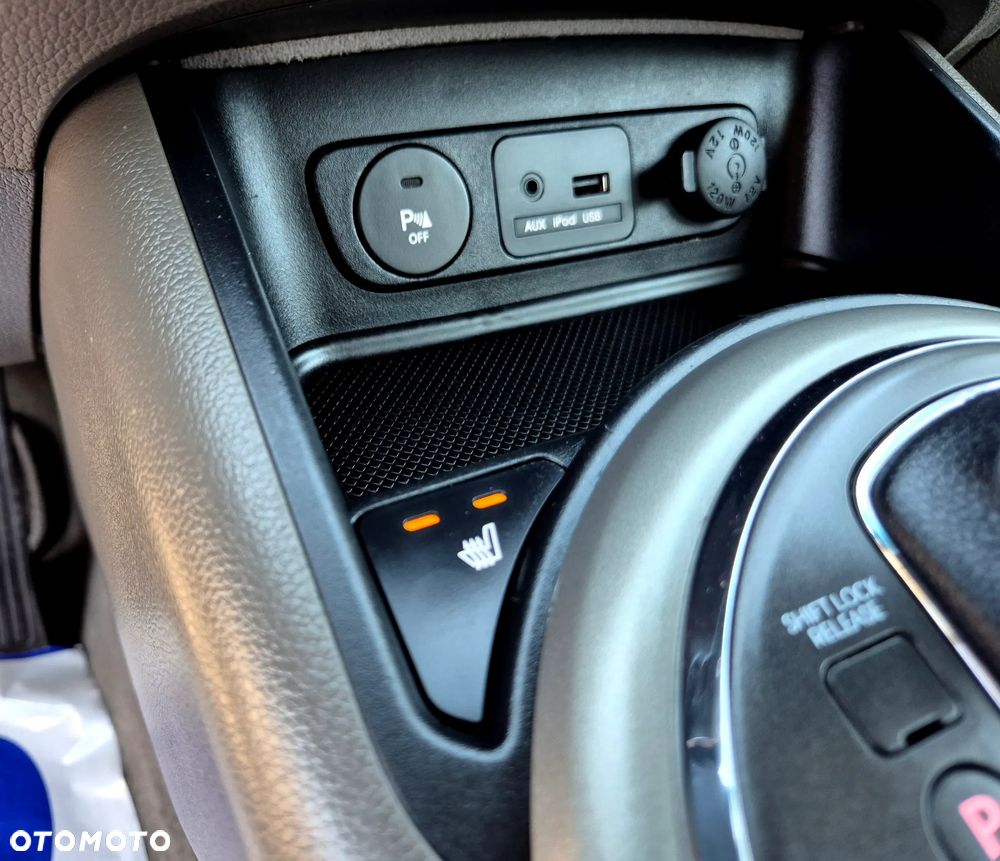 Kia Sportage 2.0 XL 2WD - 27