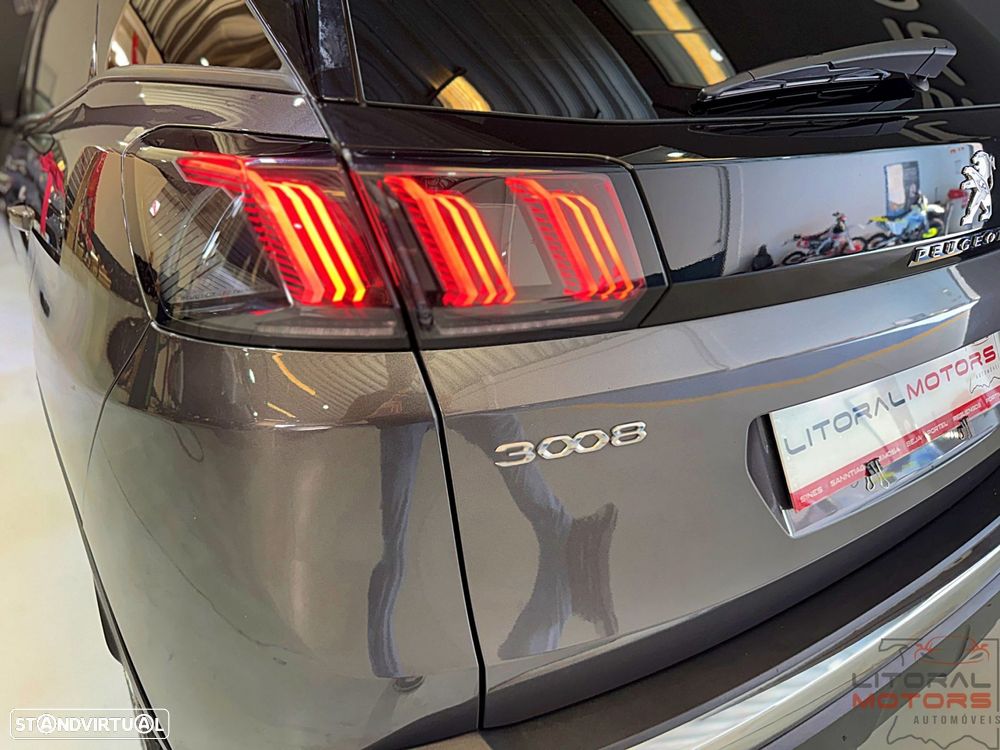 Peugeot 3008 1.2 PureTech Allure Pack EAT8 - 8