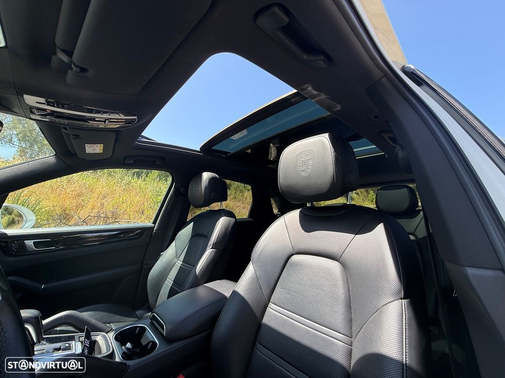 Porsche Cayenne E-Hybrid Tiptronic S - 24