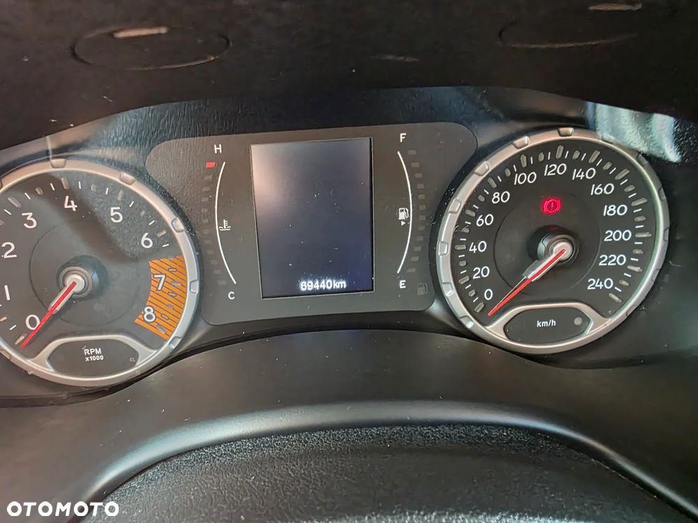 Jeep Renegade 1.3 T-GDI Automatik Longitude - 14