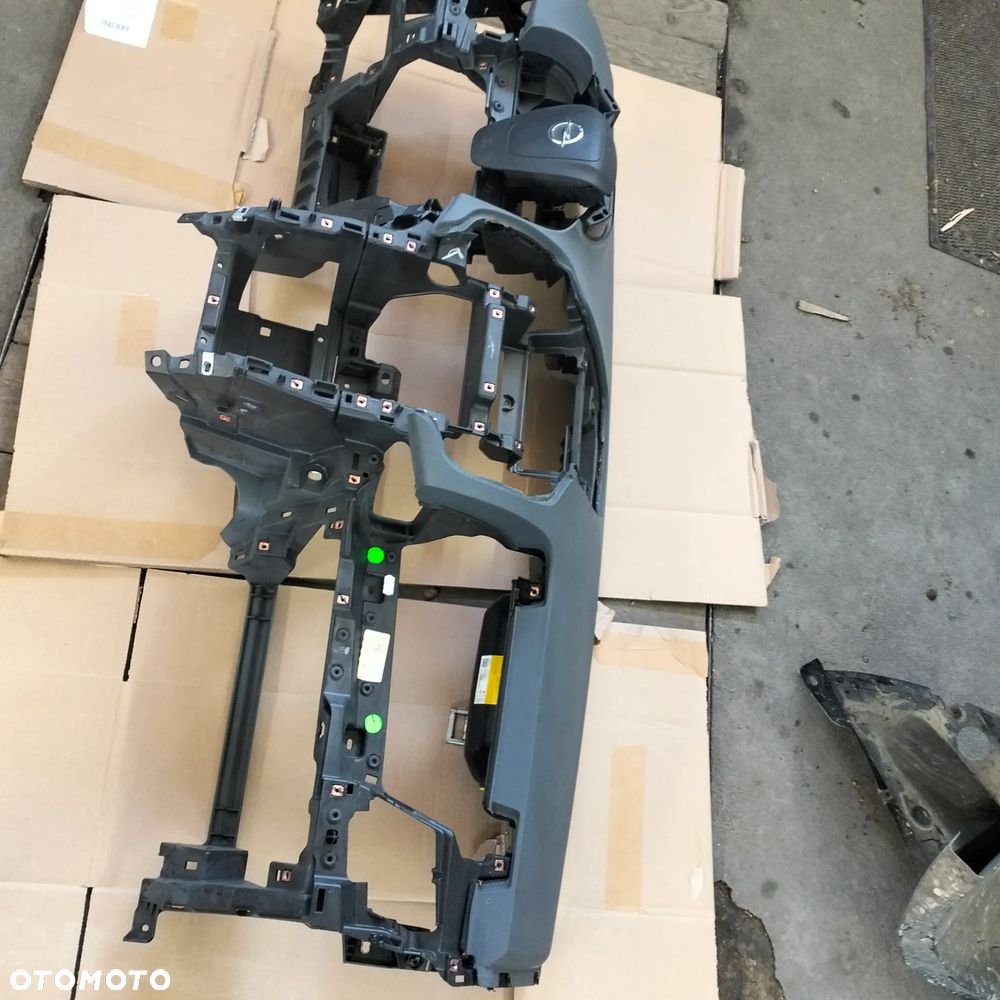 OPEL ZAFIRA C ORGINALNA DESKA Z PODUSZKAMI I DOPINACZMI - 5