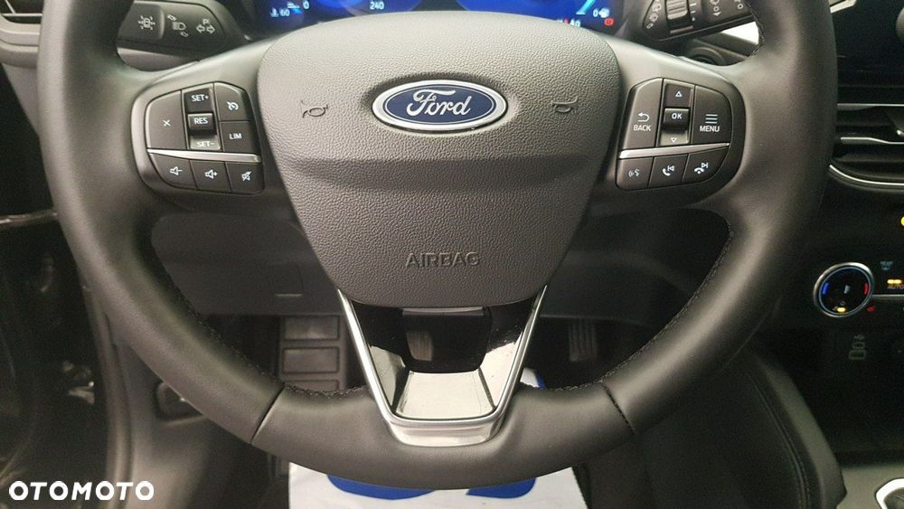 Ford Kuga - 28