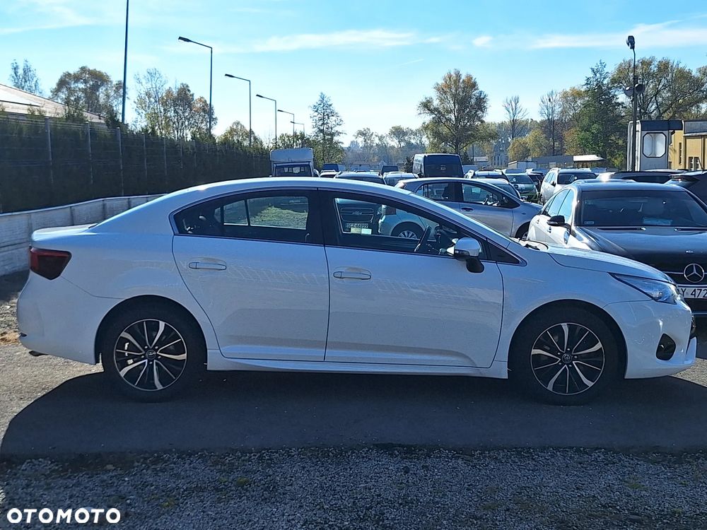 Toyota Avensis 2.0 D-4D Active Business - 6