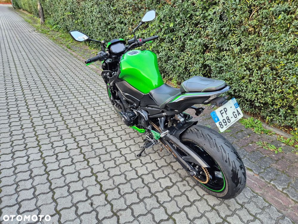 Kawasaki Z 900 - 23