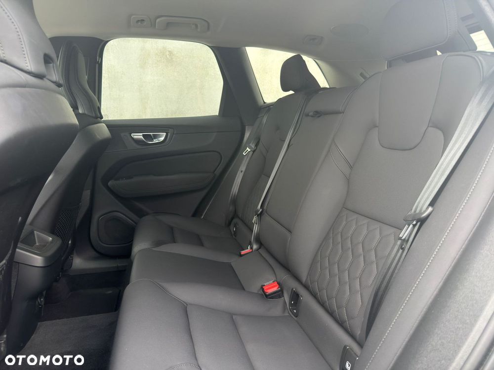 Volvo XC 60 - 30