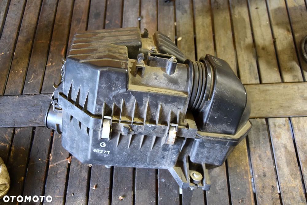 Honda Civic VIII UFO 06-11 1.8 Obudowa filtra powietrza - 1