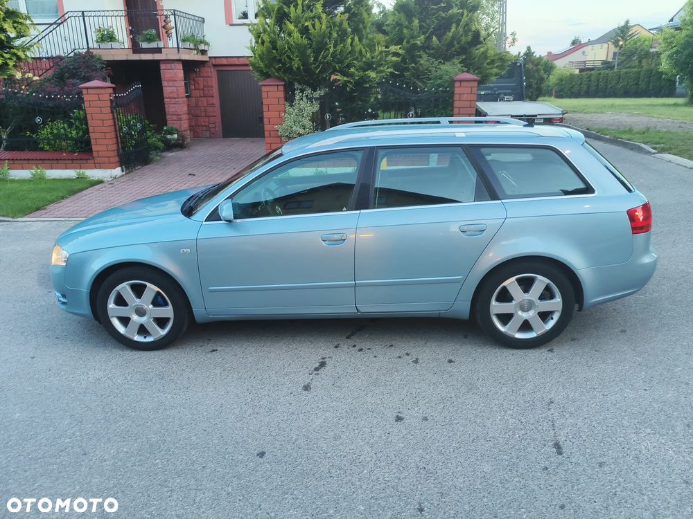 Audi A4 Avant - 10