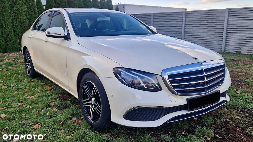 Mercedes-Benz Klasa E 200 d 9G-TRONIC - 1