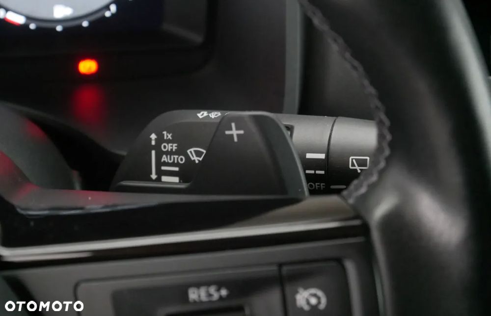 Nissan Qashqai 1.3 DIG-T N-Connecta DCT - 21