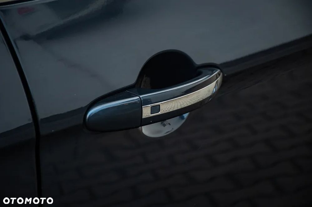 Ford Galaxy 2.0 TDCi Titanium - 32