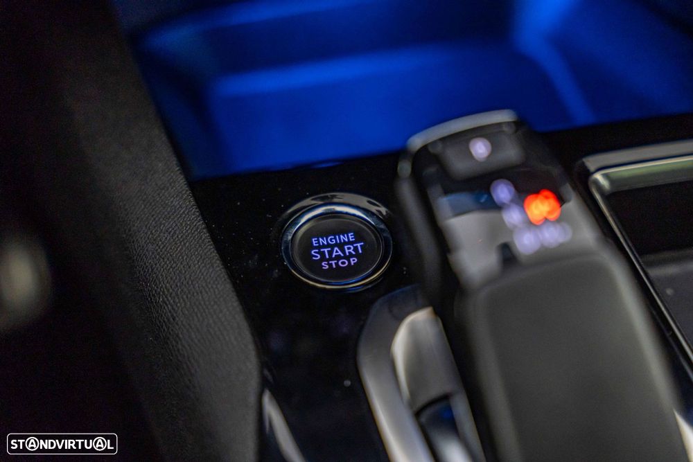 Peugeot 3008 1.6 Hybrid GT e-EAT8 - 34