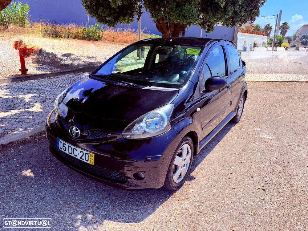 Toyota Aygo 1.0 + Sport Pack MMT - 5