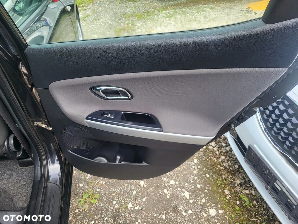 Kia Ceed 1.4 CVVT Dream-Team Edition - 22