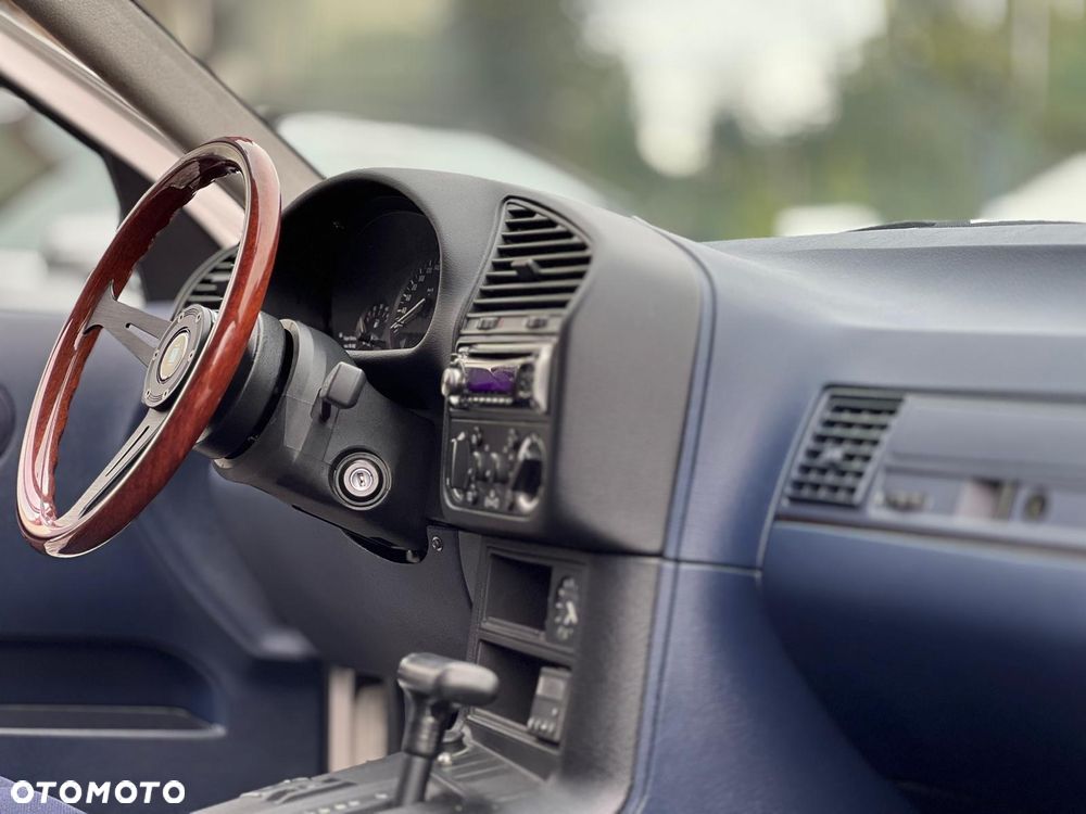 BMW Seria 3 - 26