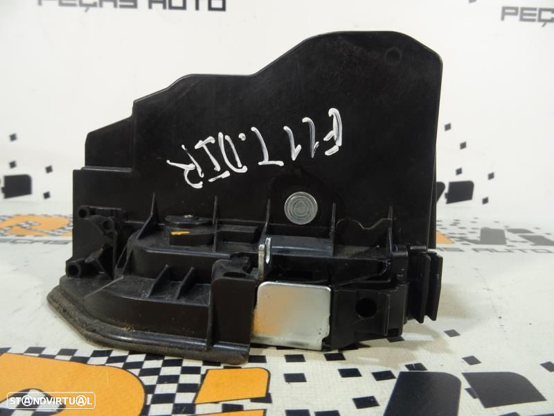 Fecho Da Porta Trás Direita Bmw 5 Touring (F11)  7202148 / A 053702 - 3