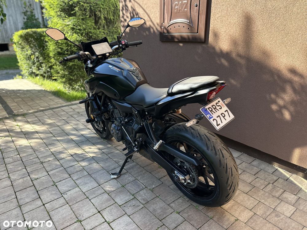 Yamaha MT - 24