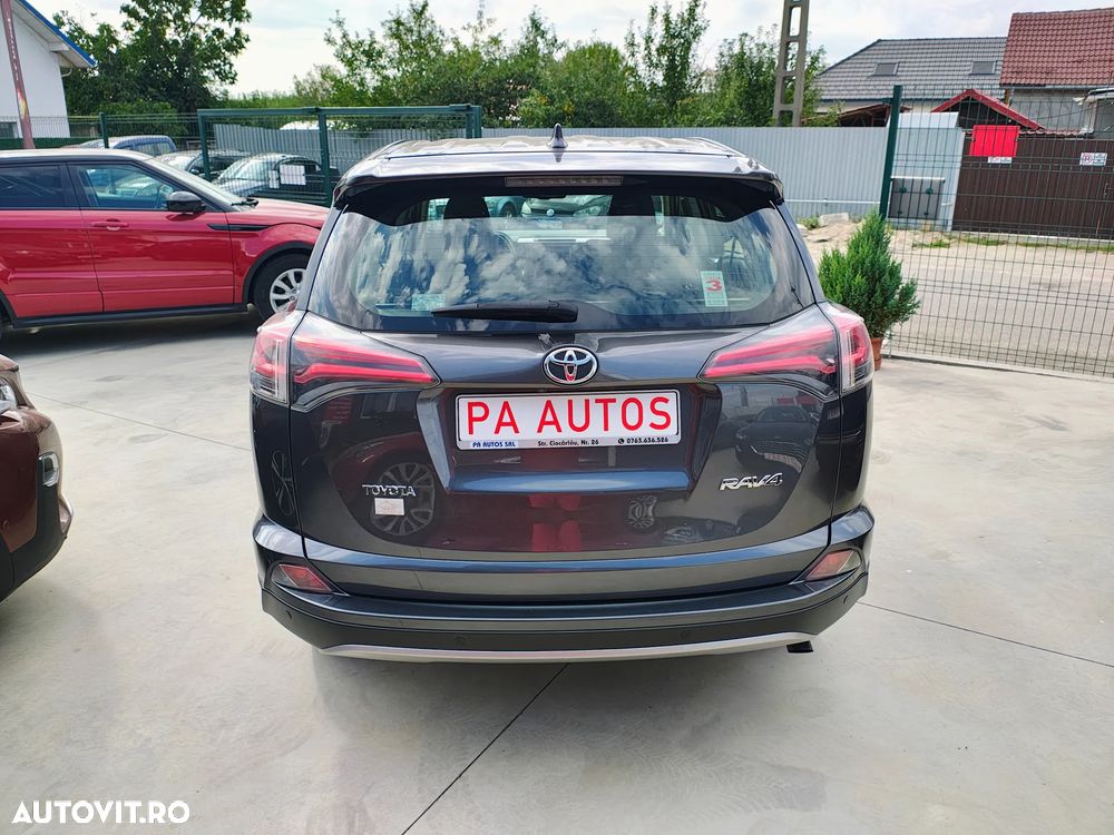 Toyota RAV4 2.0 D-4D 4x2 Start-Stop Executive - 14