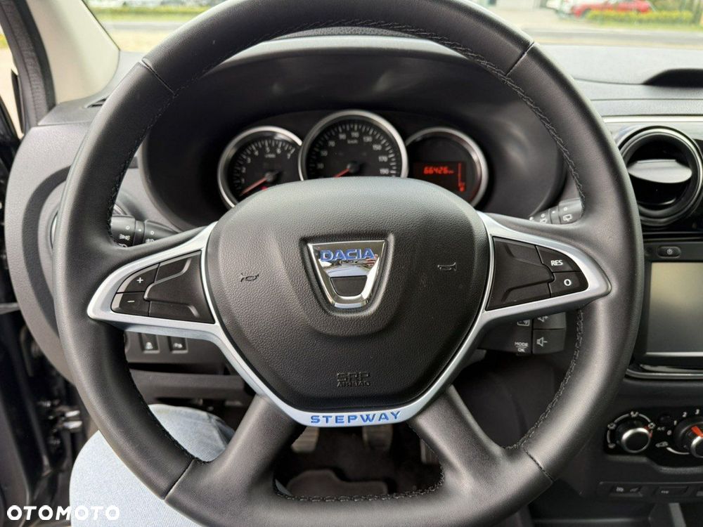 Dacia Lodgy dCi 110 Stepway - 24