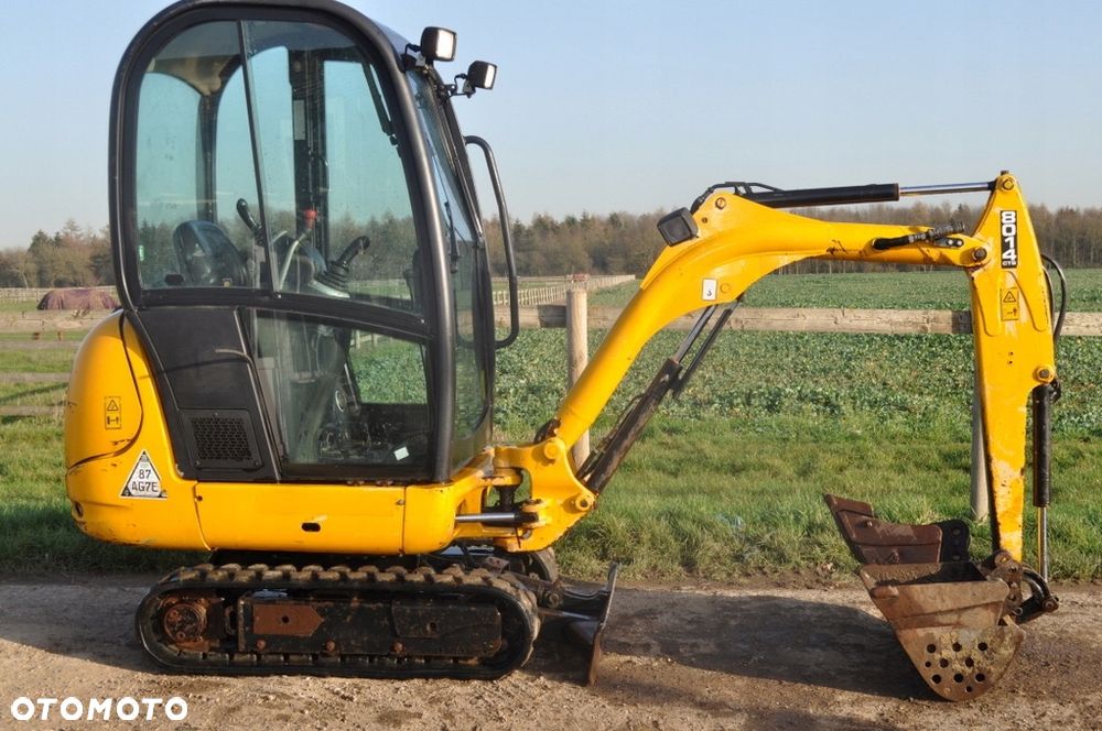 JCB - 10