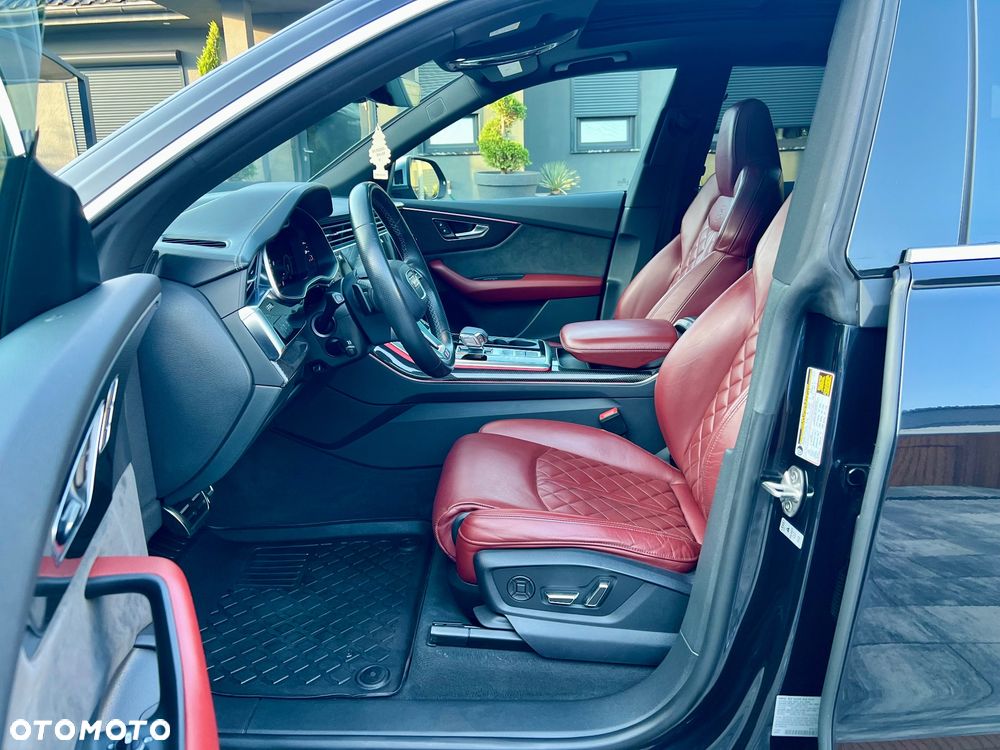 Audi SQ8 - 20