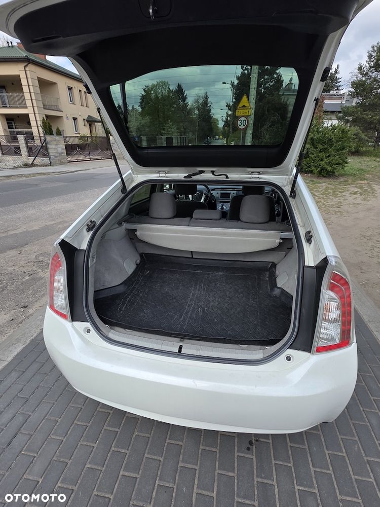 Toyota Prius 1.8 Hybrid Premium - 10