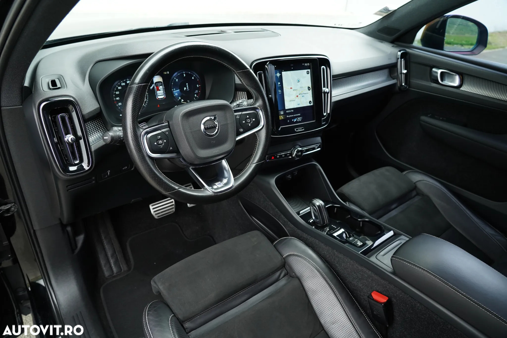 Volvo XC 40 D4 AWD Geartronic R-Design - 10