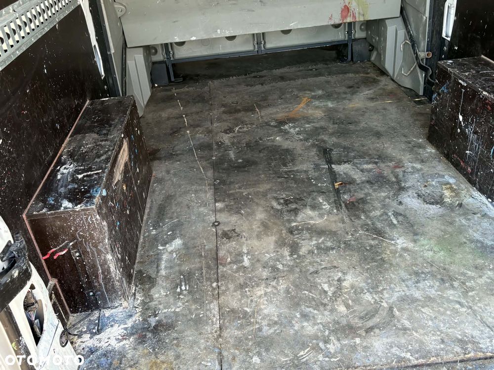 Renault Master - 25