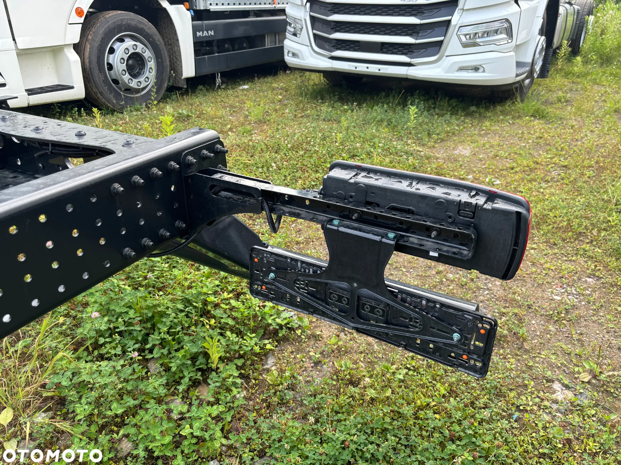 uchwyt mocowanie wspornik lamp tył Mercedes Actros Atego MAN TGX TGL Scania Volvo DAF Renault wsporniki - 8