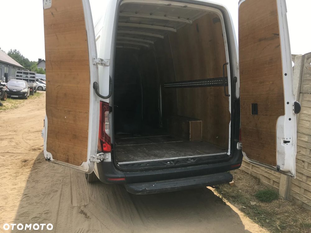 Mercedes-Benz Sprinter Max - 10