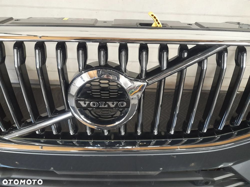 Zderzak przód kompletny inscription kol.714 sprysk 4pdc Volvo XC60 II 19r - 5