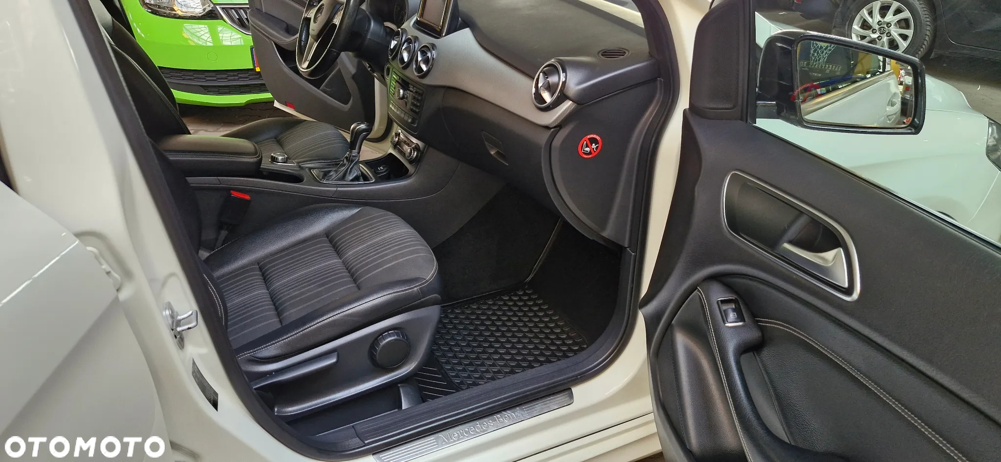 Mercedes-Benz Klasa B 180 CDI (BlueEFFICIENCY) - 14