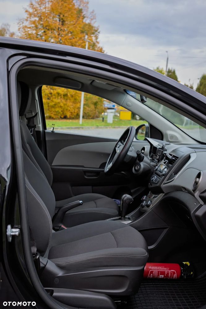 Chevrolet Aveo - 13