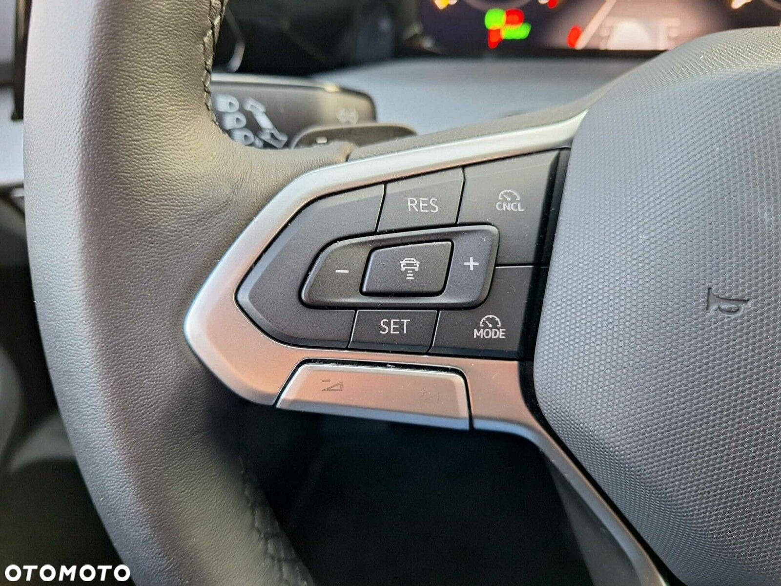 Volkswagen Golf - 11