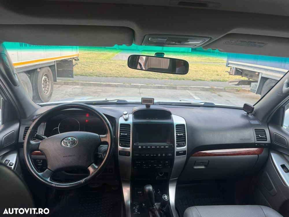 Toyota Land Cruiser 3.0 TD-4D Aut VIP - 2