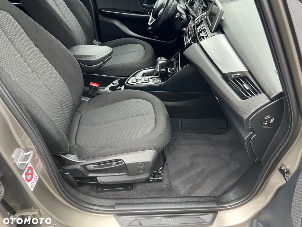 BMW Seria 2 218d Sport-Aut Luxury Line - 28