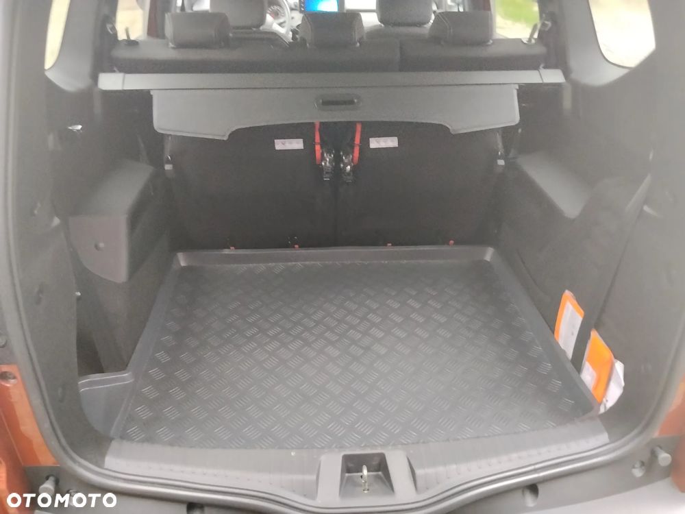 Dacia Jogger 1.0 TCe Extreme 7os - 37