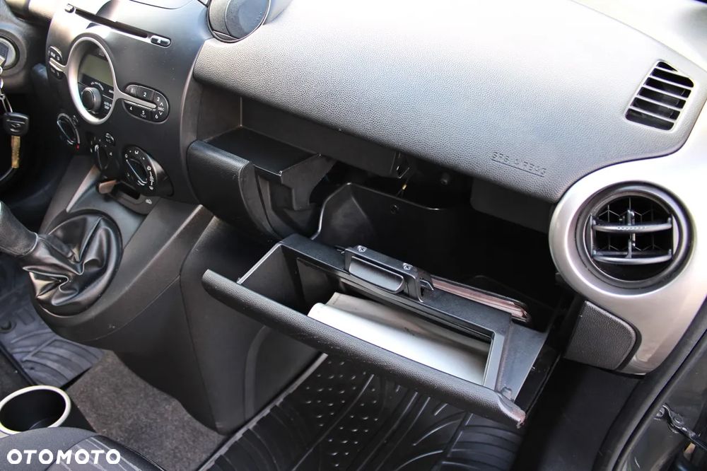 Mazda 2 1.3 MZR Active - 25