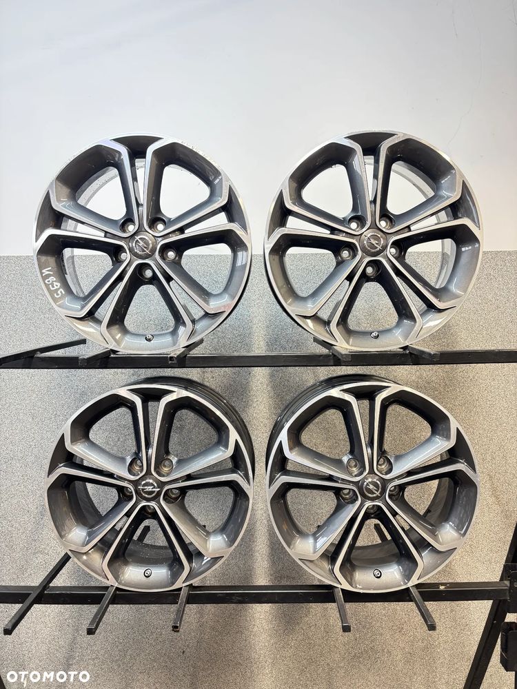 4 Felgi Alu. Opel Corsa D,E, Adam, Meriva B, Vectra C, 17" +TPMS - 1