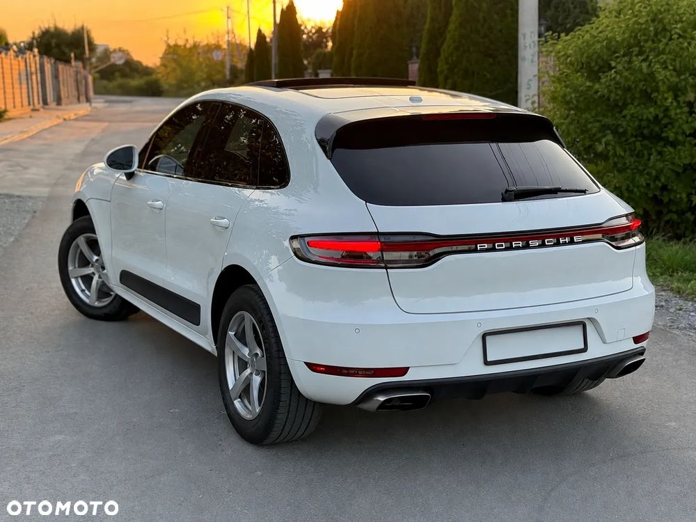 Porsche Macan - 10