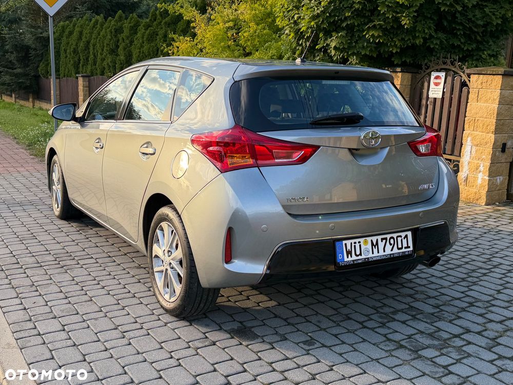 Toyota Auris - 23