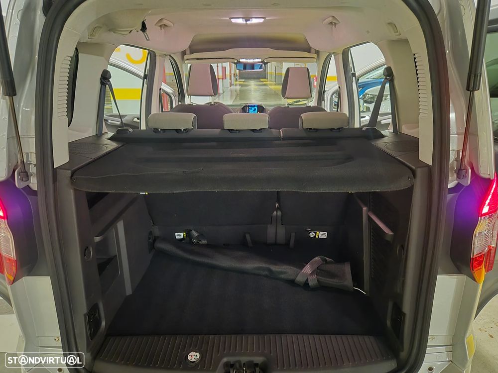 Ford Tourneo Courier 1.0 EcoBoost Titanium - 23